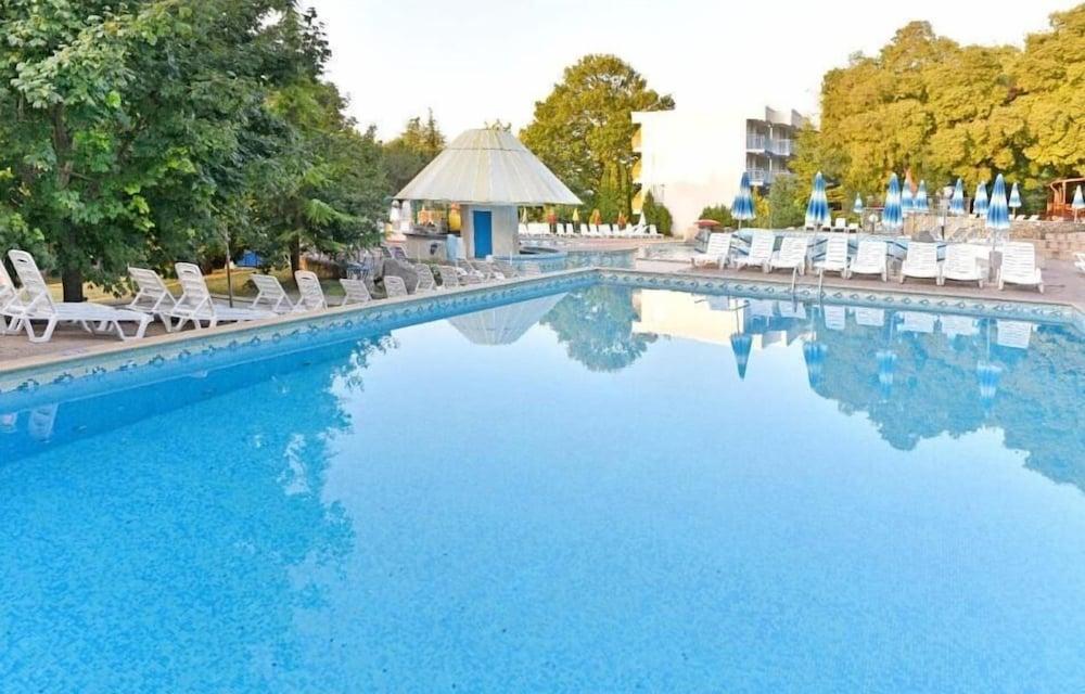 Hotel Orhidea Albena Ngoại thất bức ảnh