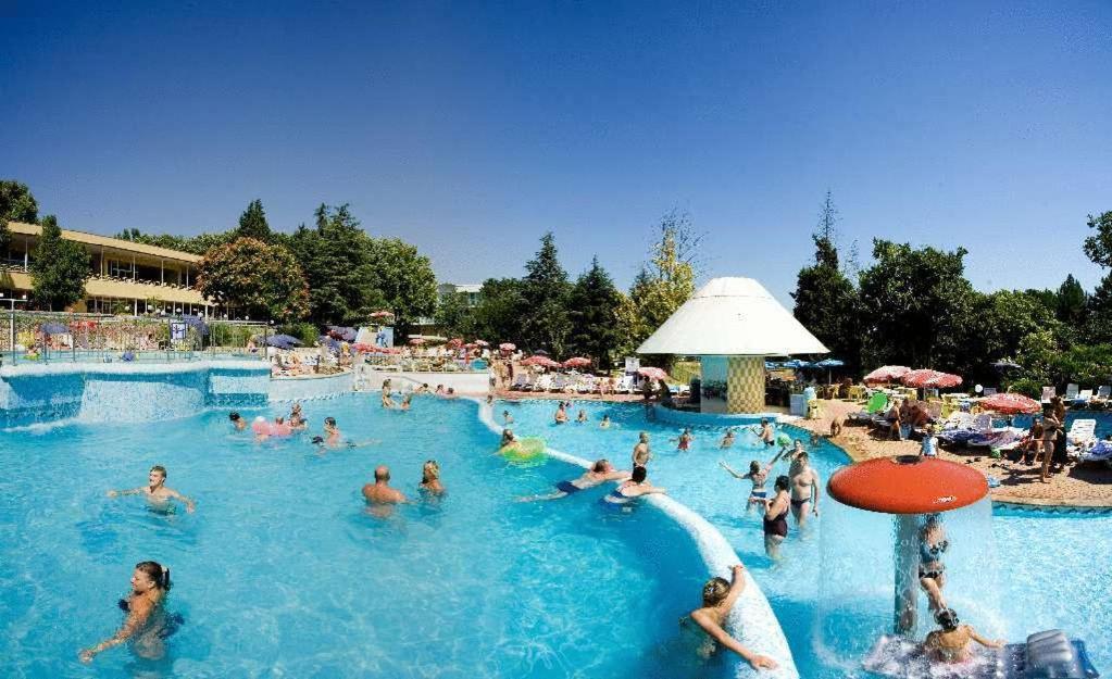 Hotel Orhidea Albena Ngoại thất bức ảnh